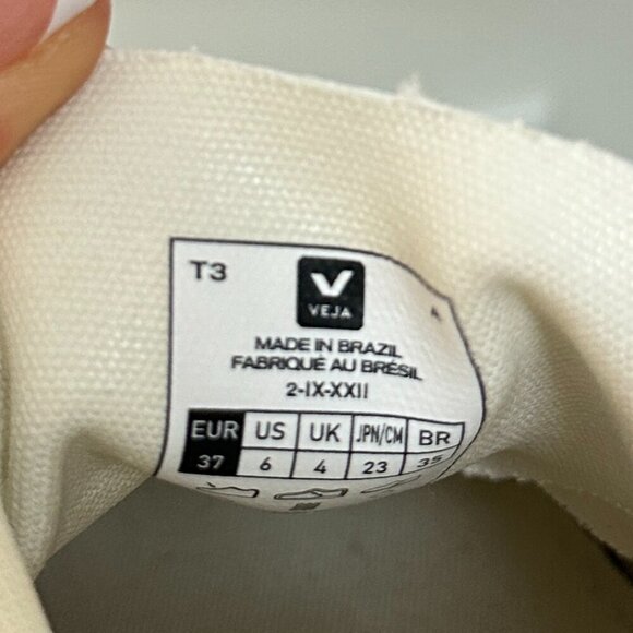 VEJA V-10 CWL Vegan Leather Sneaker in White/Petale Pink Size EU 37/US 6 - Picture 7 of 8